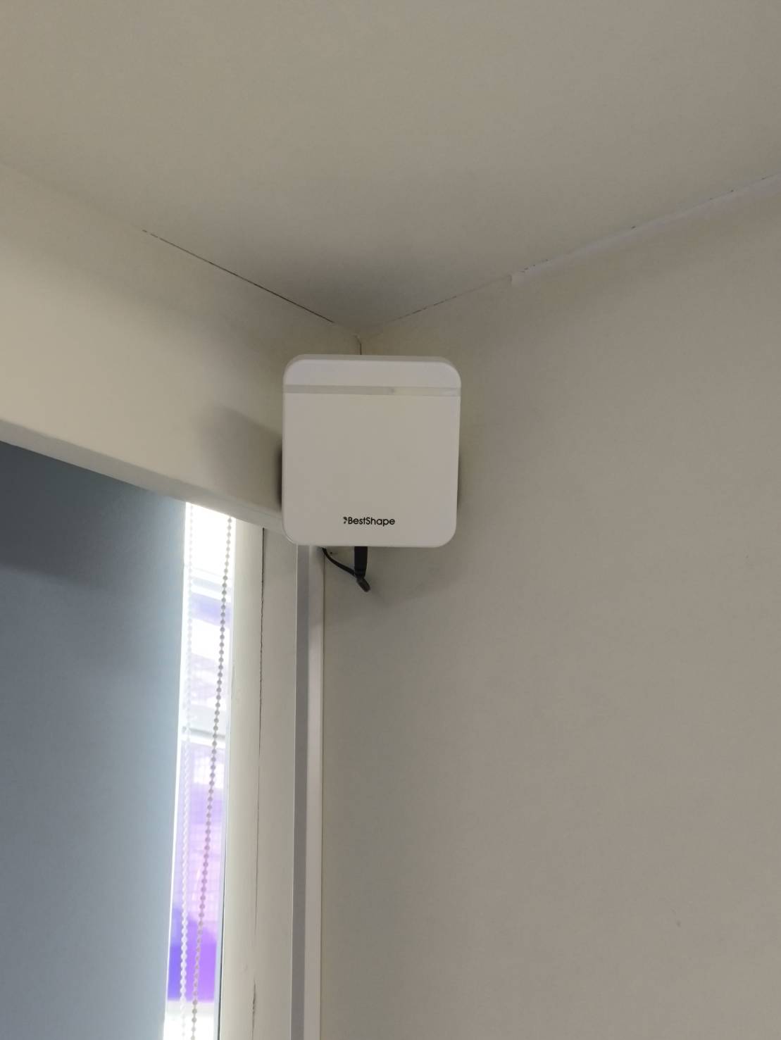 零接觸動作感測器外觀